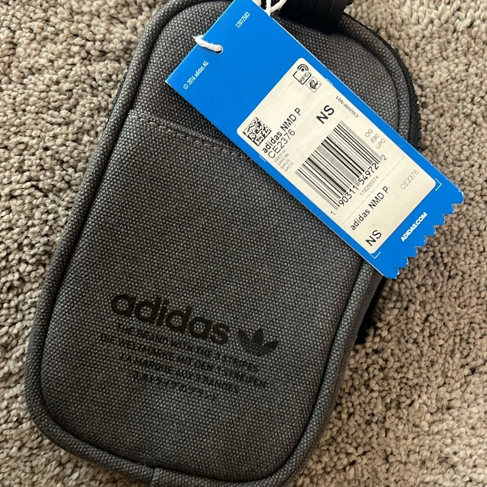 Adidas NMD Pouch NWT - Picture 3 of 7